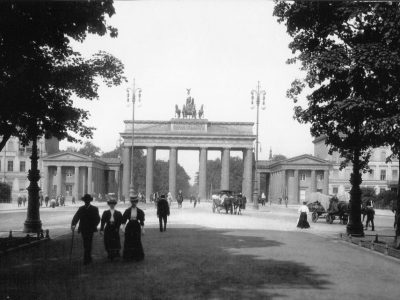 Brandenburger Tor nei primi del '900 © il Deutsch-Italia